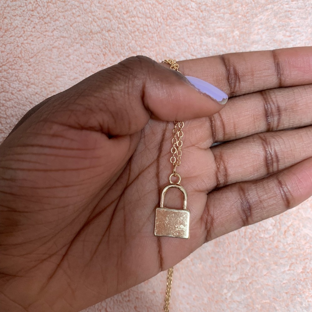 ✨NEW✨ Golden Lock Necklace
